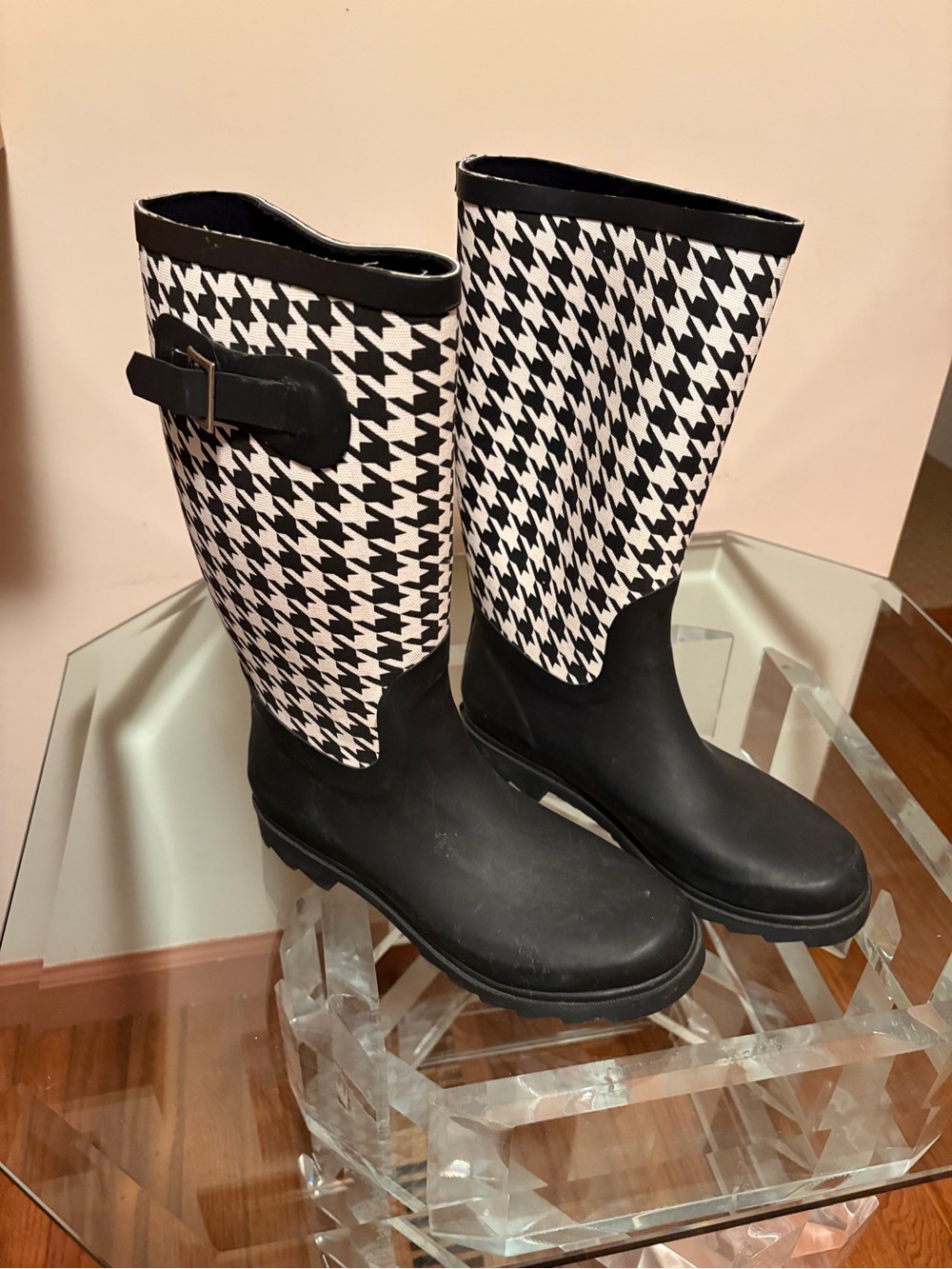 Black & White Houndstooth Women's Rain Boots